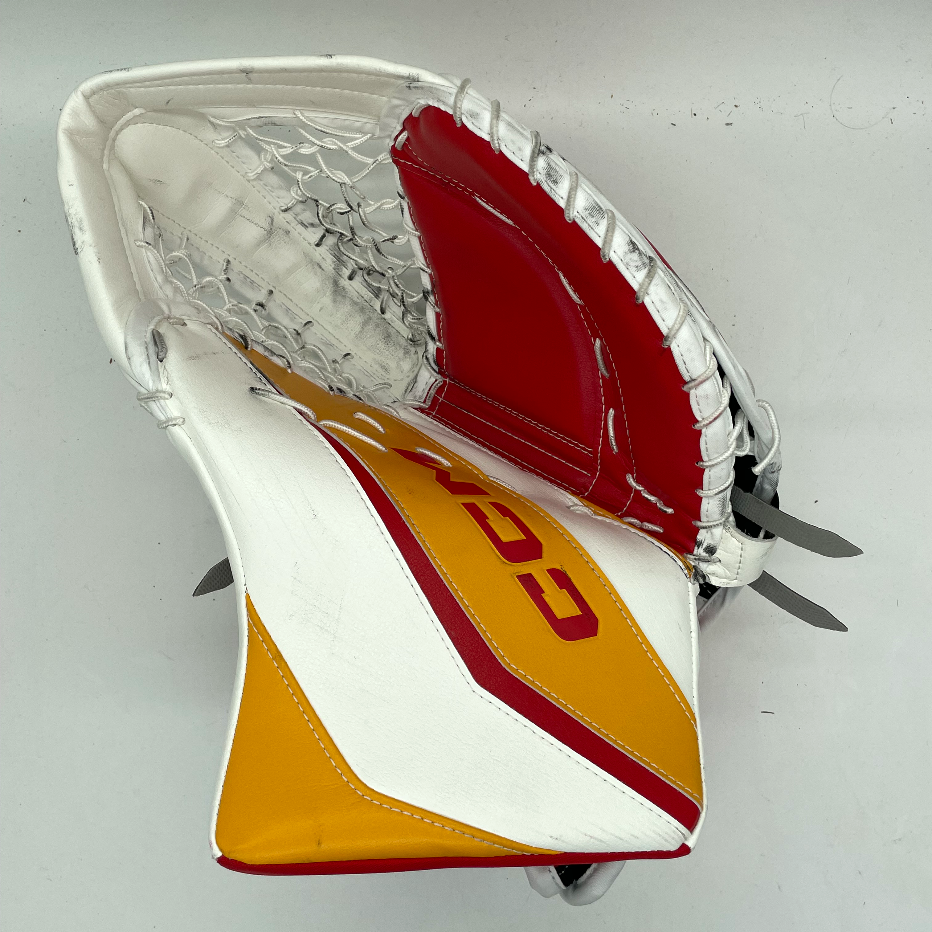 CCM Extreme Flex 6 - Gant de gardien de but Pro Stock d'occasion (blanc/rouge/jaune)